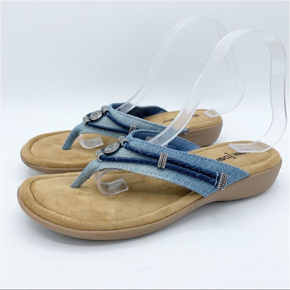 Minnetonka Chambray Silverthrone‎ Wedge Thong Sandals Sz 9